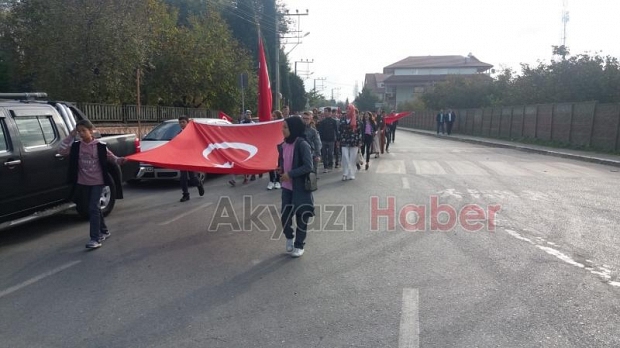 İki okul ortaklaşa 29 Ekim programı düzenledi