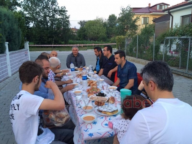 İnönü Mahallesi 2.Geleneksel İftar Programı Düzenledi