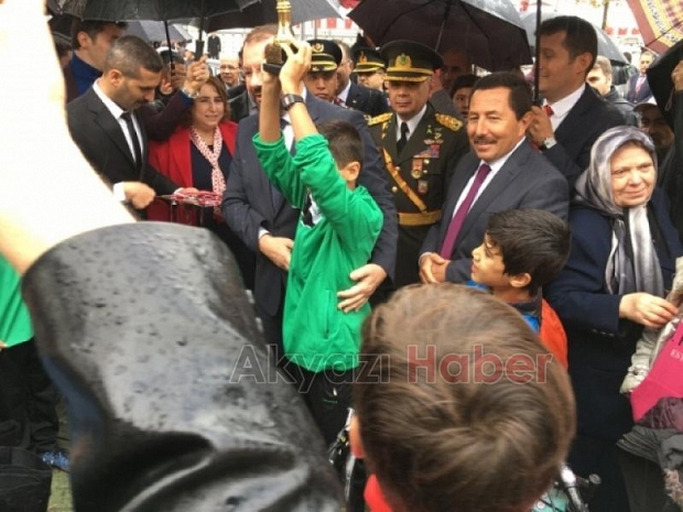 İnönü Ortaokulu Kupa Ve Madalyalarını Aldı