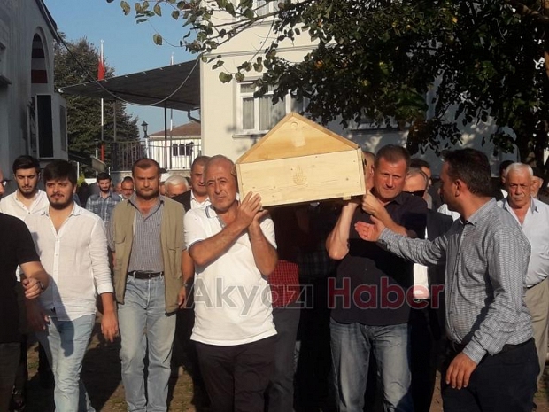 İsmail Selçuk Defnedildi