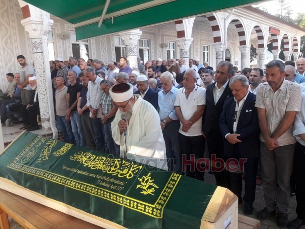 İsmail Selçuk Defnedildi