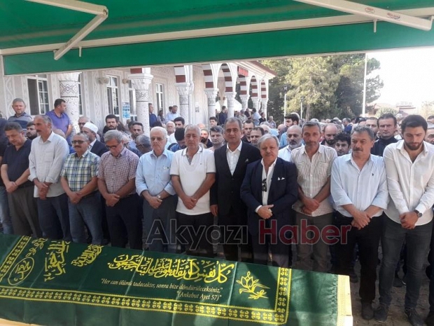 İsmail Selçuk Defnedildi