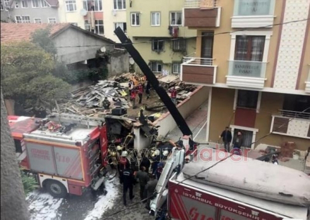 İstanbulda Askeri helikopter yerleşim yerine düştü