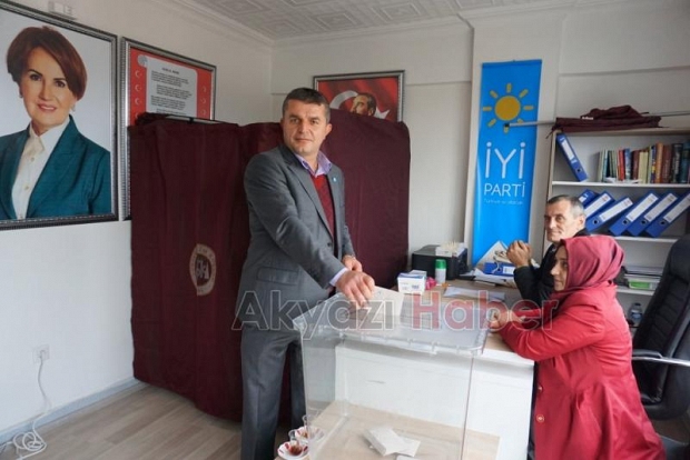 İyi Parti Akyazı İlçe Kongresi Yapıldı
