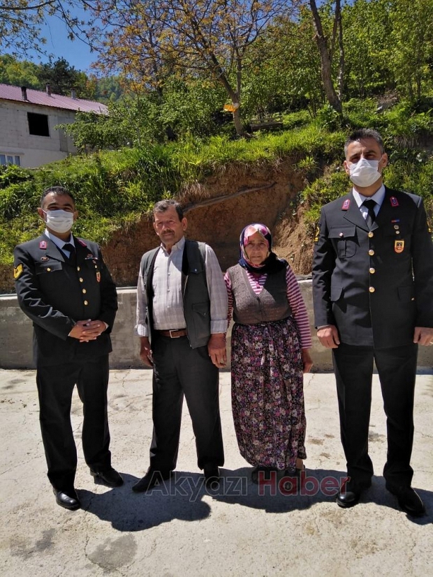 jandarmadan şehit annelerine anlamlı ziyaret