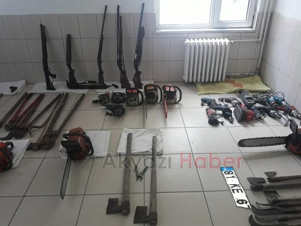 Akyazı jandarma hırsızlık çetesini çökertti
