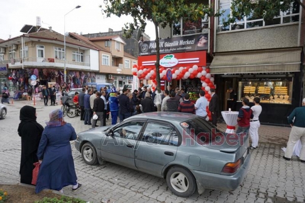 Kahta Çiğköfte Törenle Açıldı