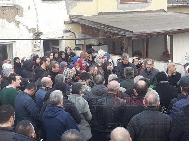 Kalp Krizi Geçiren Erhana acı veda