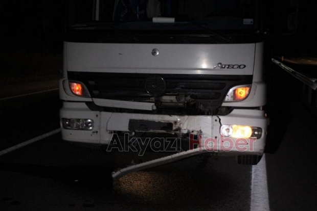 Kamyon ile Otomobil Çarpıştı