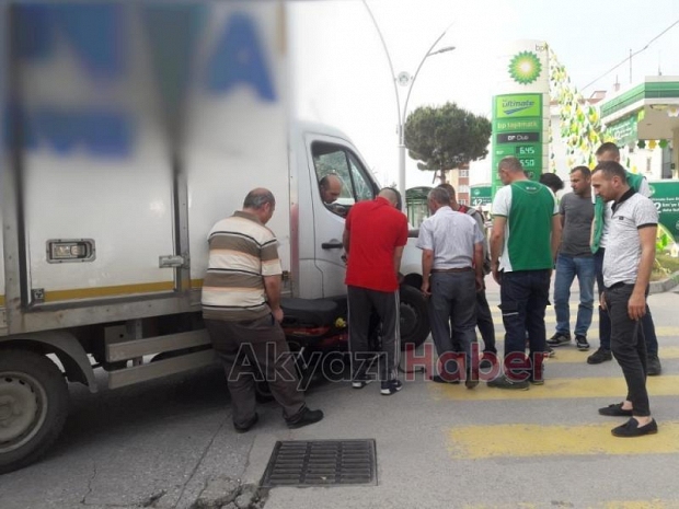 Kamyon motoru altına aldı