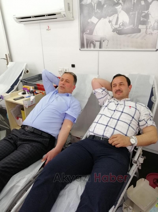 Kan bağışçılarına madalya 