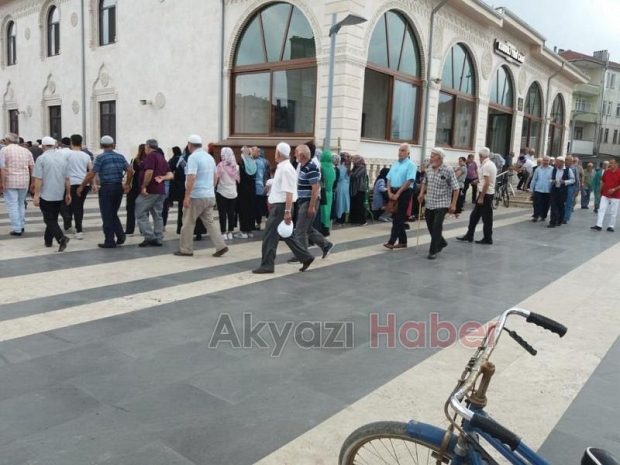 Kansere Yenik Düşen Derya Rahat dualarla defnedildi