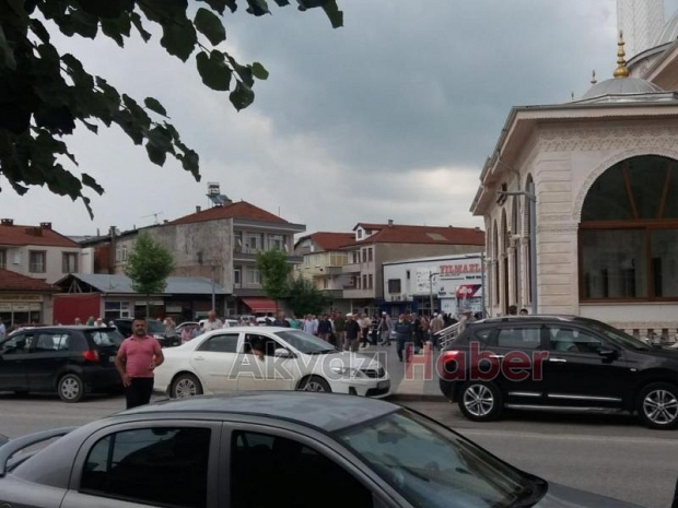 Kansere Yenik Düşen Derya Rahat dualarla defnedildi