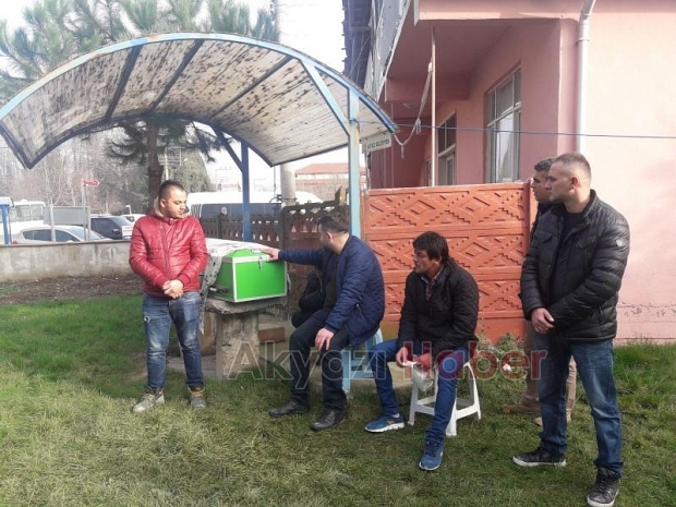 Kansere Yenik Düşen Melike Dualarla Defnedildi