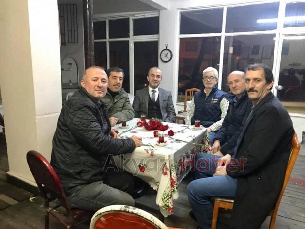 Kar ve soğuk dinlemeden  Köy köy mahalle mahalle geziyor
