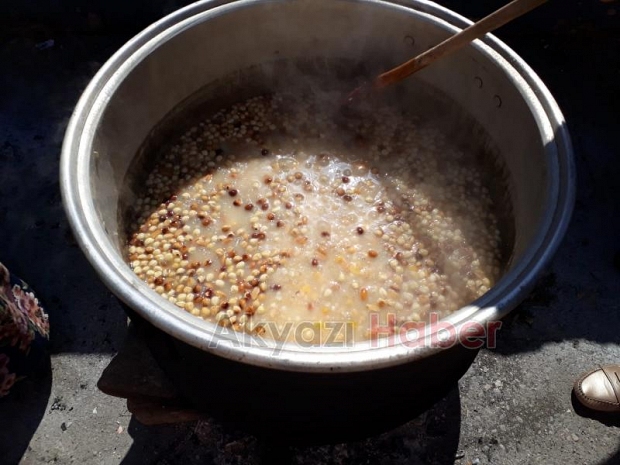 Karaçalılık İlkokulunda Aşure Etkinliği