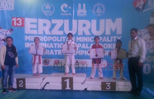 KARATECİLERİMİZDEN ULUSLARARASI BAŞARI