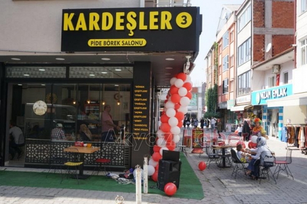 Kardeşler Pide Börek salonu Yeni şubesini açtı