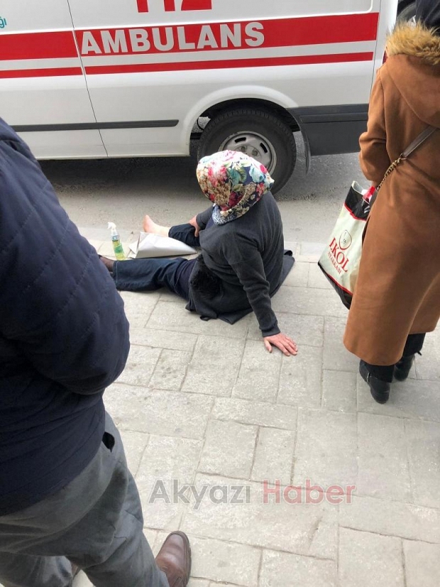 Ada Caddesinde Karşıya Geçmek İsteyen Yayaya Çarptı 