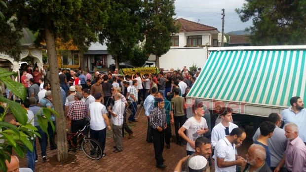 Kaza kurbanı iki gence zor veda