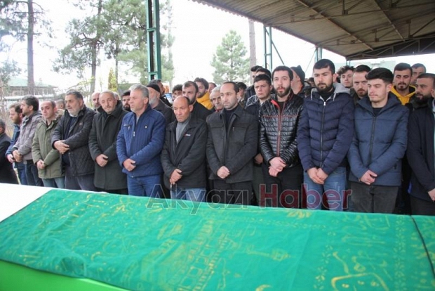 Kazada Hayatını Kaybeden İlker Gözyaşlarıyla Defnedildi