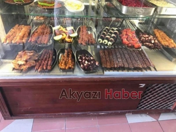 Kebapçı Niyazi Usta sizi Antep sofrasına davet ediyor