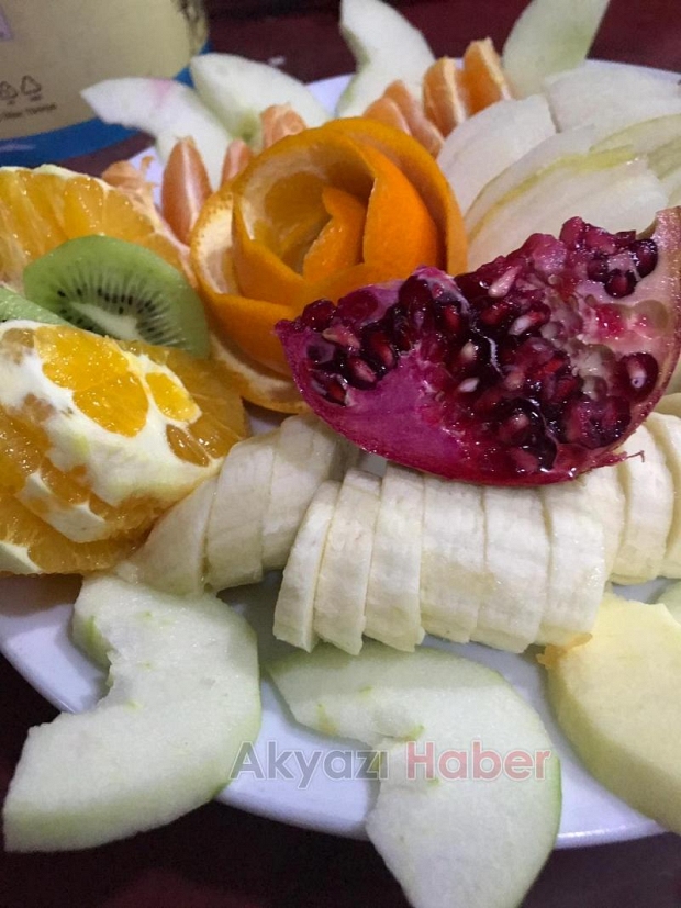 Kebapçı Niyazi Usta sizi Antep sofrasına davet ediyor