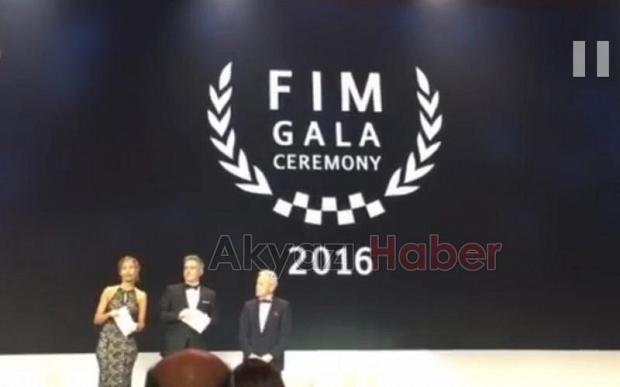 Kenan Sofuoğlu FIM Gala Töreninde Ödülünü Aldı