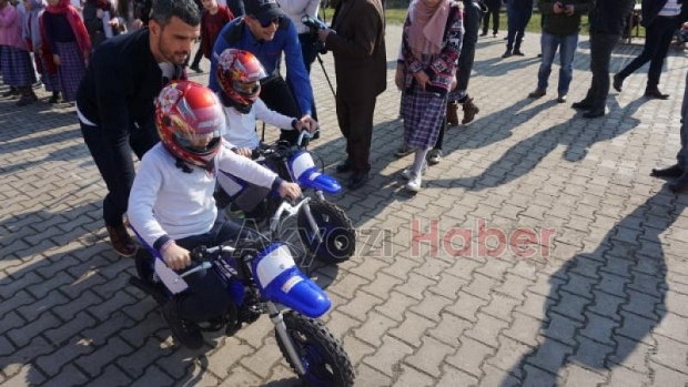 Kenan Sofuoğlu nun projesi Akyazı Pazarköy den başladı