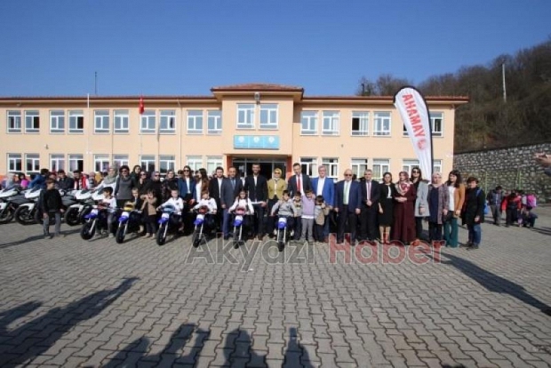 Kenan Sofuoğlu nun projesi Akyazı Pazarköy den başladı