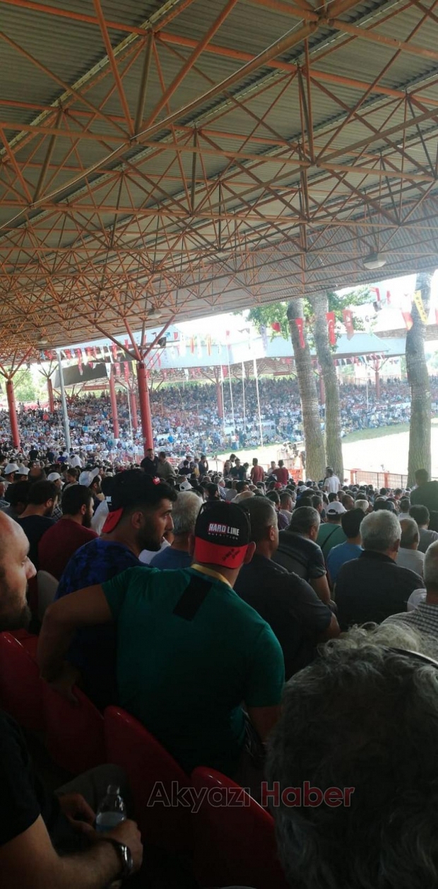 Kırkpınar Yağlı Güreşlerine Akyazıdan da katılım oldu