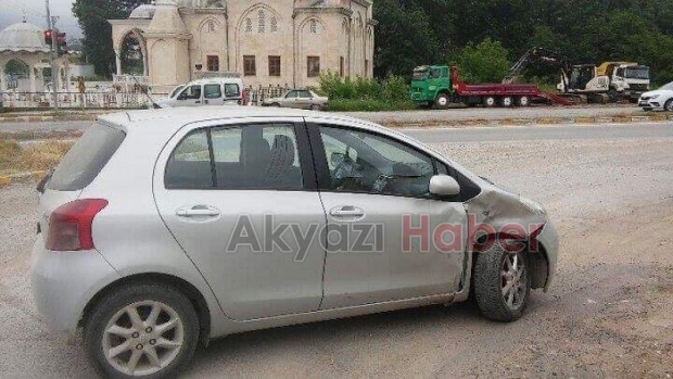 Kırmızı Işıkta Geçti Kaza Yaptı