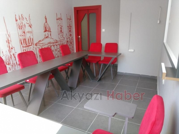 Kırmızı Otobüs Yabancı Dil Kursları Sakarya 