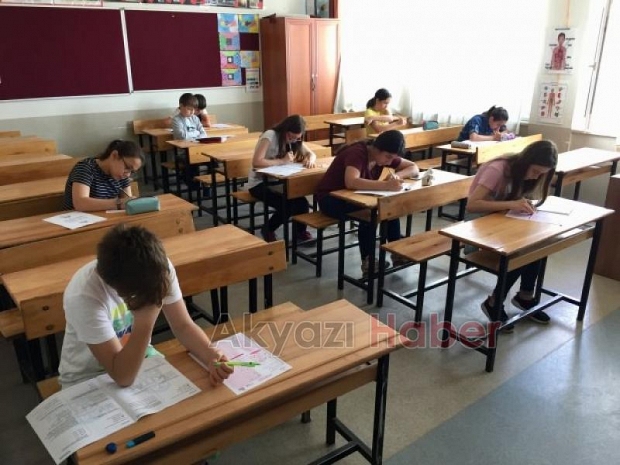 Kitap Kurdu Yarışması Yapıldı