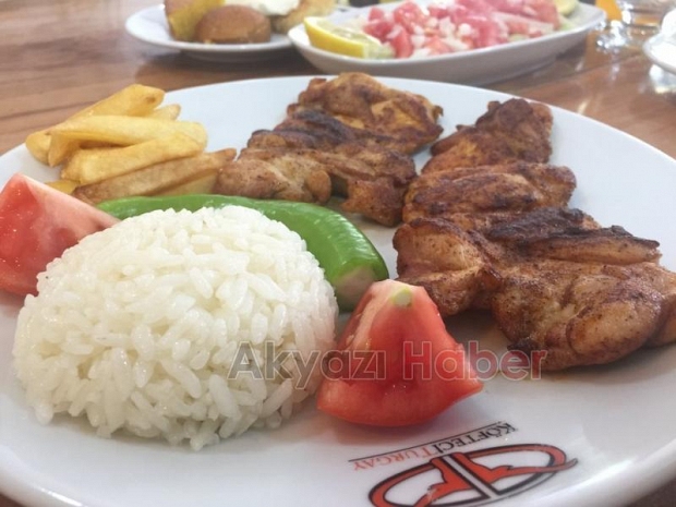 Köfteci Turgay Bayramda da Açık
