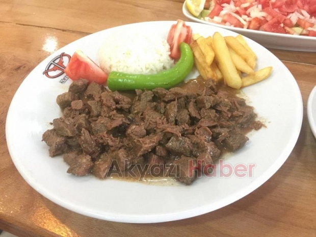 Köfteci Turgay Bayramda da Açık