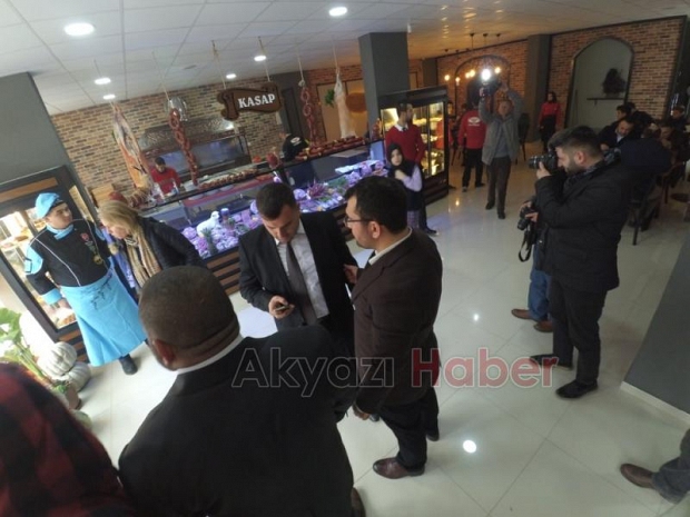  Köfteci Turgay Dualarla Açıldı