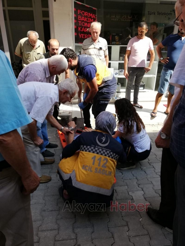 Konuralp Mahallesinde Motosiklet Bisiklete çarptı