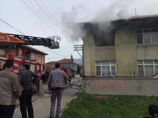  Korku dolu anlar Alev alev yandı