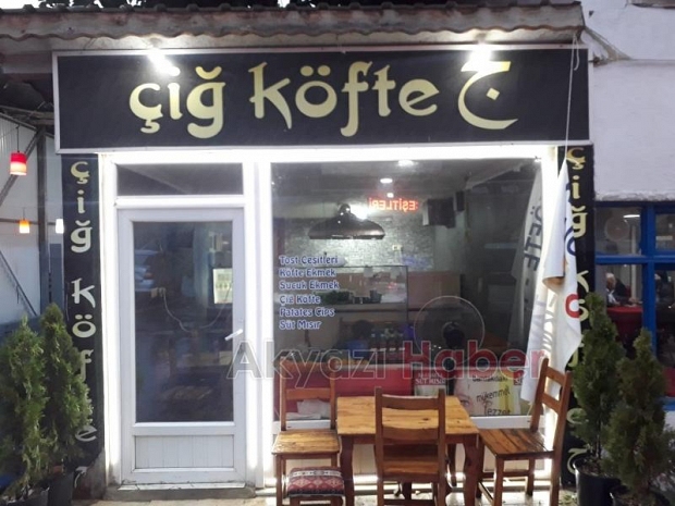 Küçücek Dondurmacısı Hizmetinizde