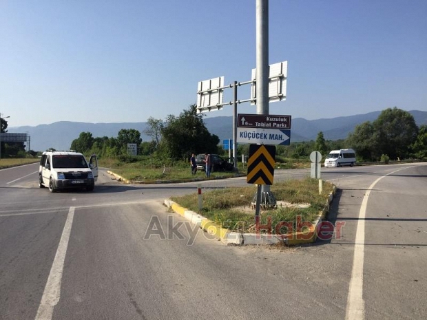 Küçücek Kavşağında Kaza