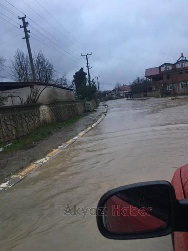 Küçücek'te bozuk yol tepkisi Belediye harekete geçti