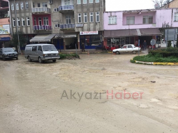 Küçücek’in Yol Sorunu Bitmiyor