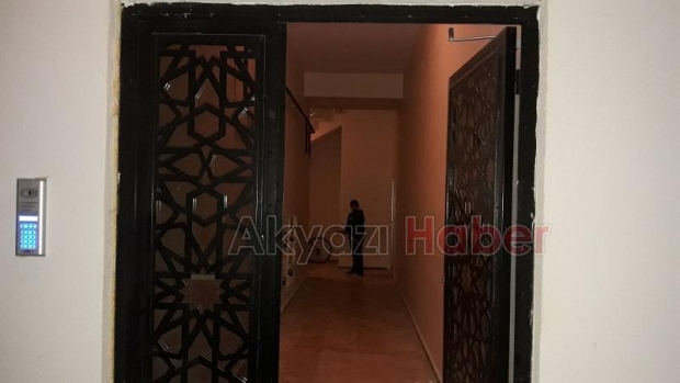 Küçük Çocuk Asansör Boşluğuna Düştü