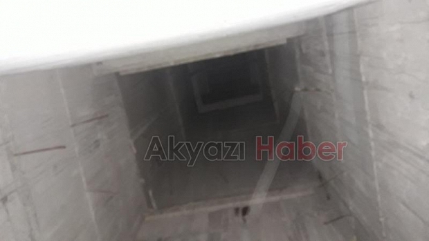 Küçük Çocuk Asansör Boşluğuna Düştü