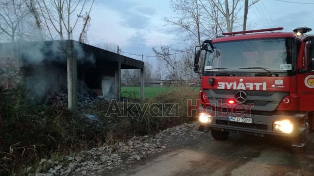 Kullanılmayan Odunluk Alev Aldı