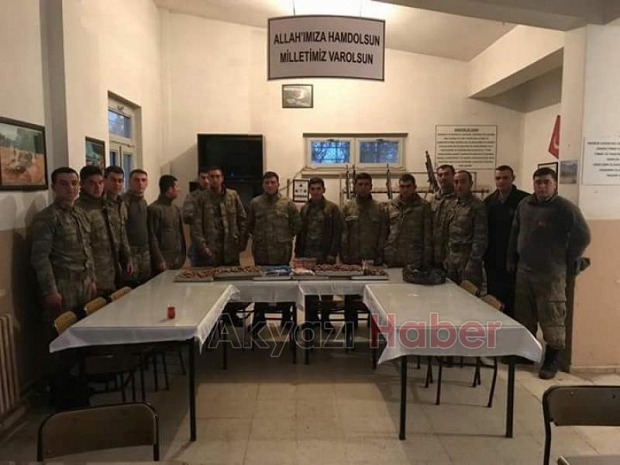 Kuruyemişler Mehmetçik'e Ulaştı