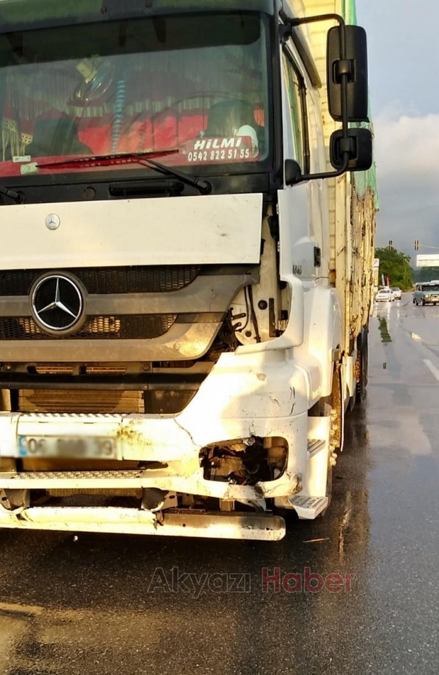 Kuzulukta Bozuk trafik ışıkları kazaya neden oluyor