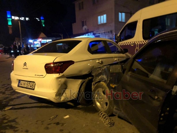 Kuzulukta Trafik Kazası 2 Yaralı