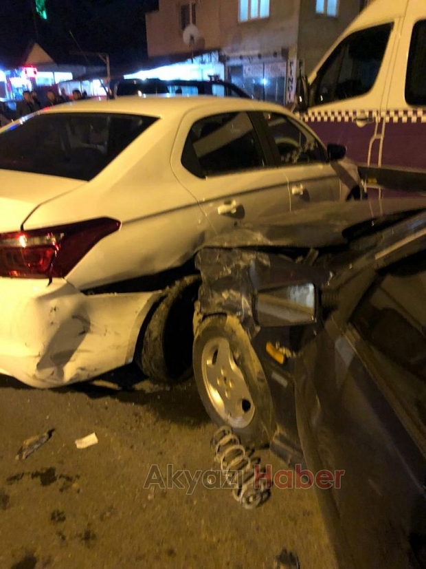 Kuzulukta Trafik Kazası 2 Yaralı